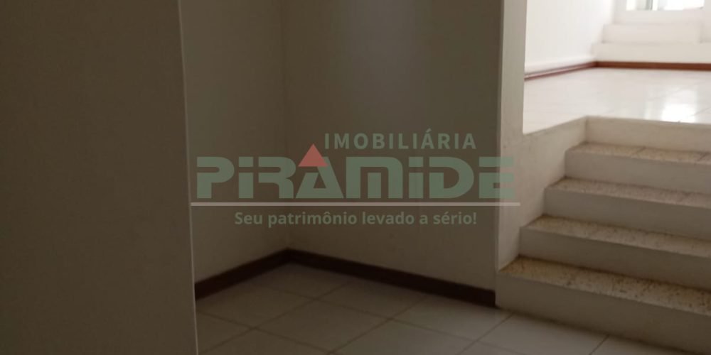 WhatsApp Image 2025-10-10 at 17.54.59